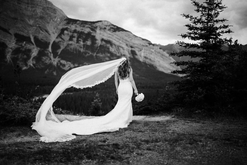 A bride looking to Mount Rundle in Banff National Park